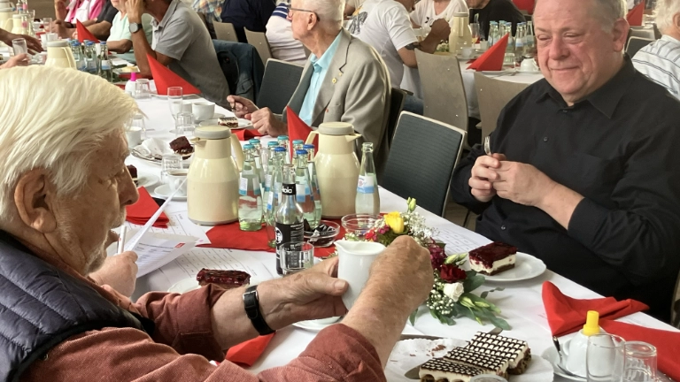 KAffee Kuchen Klönen